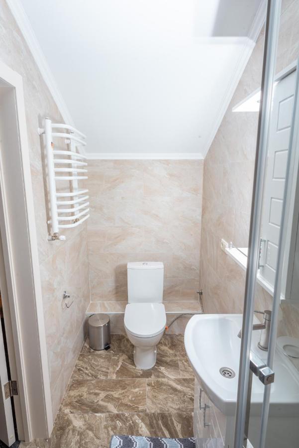 Residence Nesh Tatariv Exterior foto
